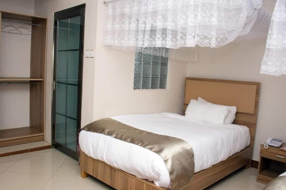 Santa Maria Hotel Entebbe Luaran gambar